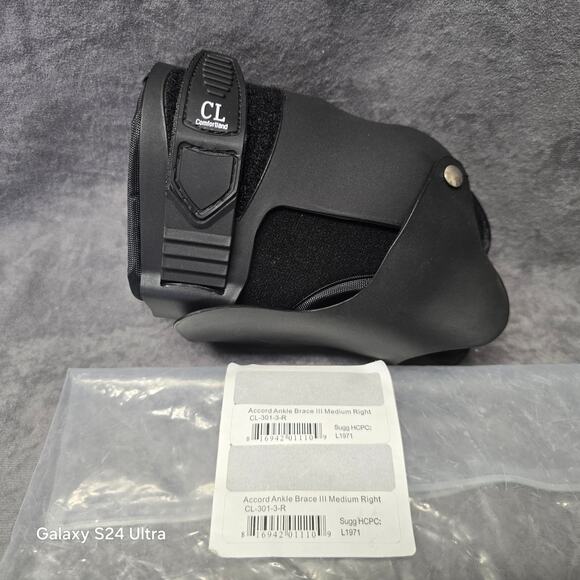 CL Comfortland Accord Black Ankle Brace III Medium Right CL-301-3-4-R Unisex - Picture 2 of 5